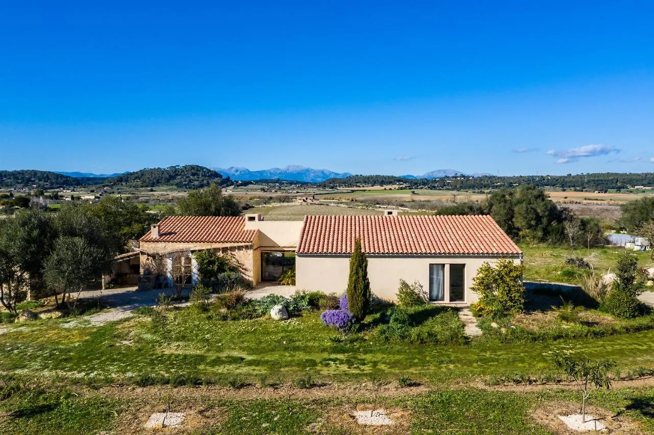 Canat, Casa Ecologica Villa Sineu